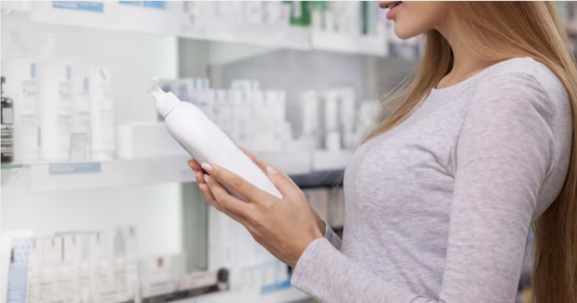 ترندهای زیبایی و مراقبت از پوست در سال ۲۰۲۵ | اسکینی‌مالیسم، بیوتیلیتی و درمان‌های علمی